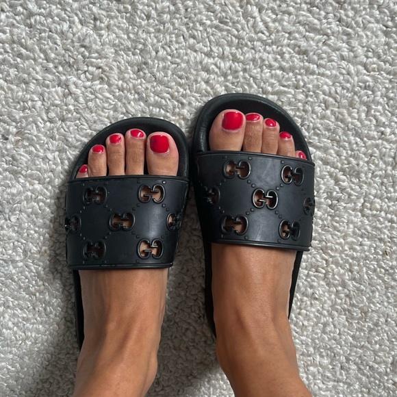 Gucci Slides - Picture 5 of 5